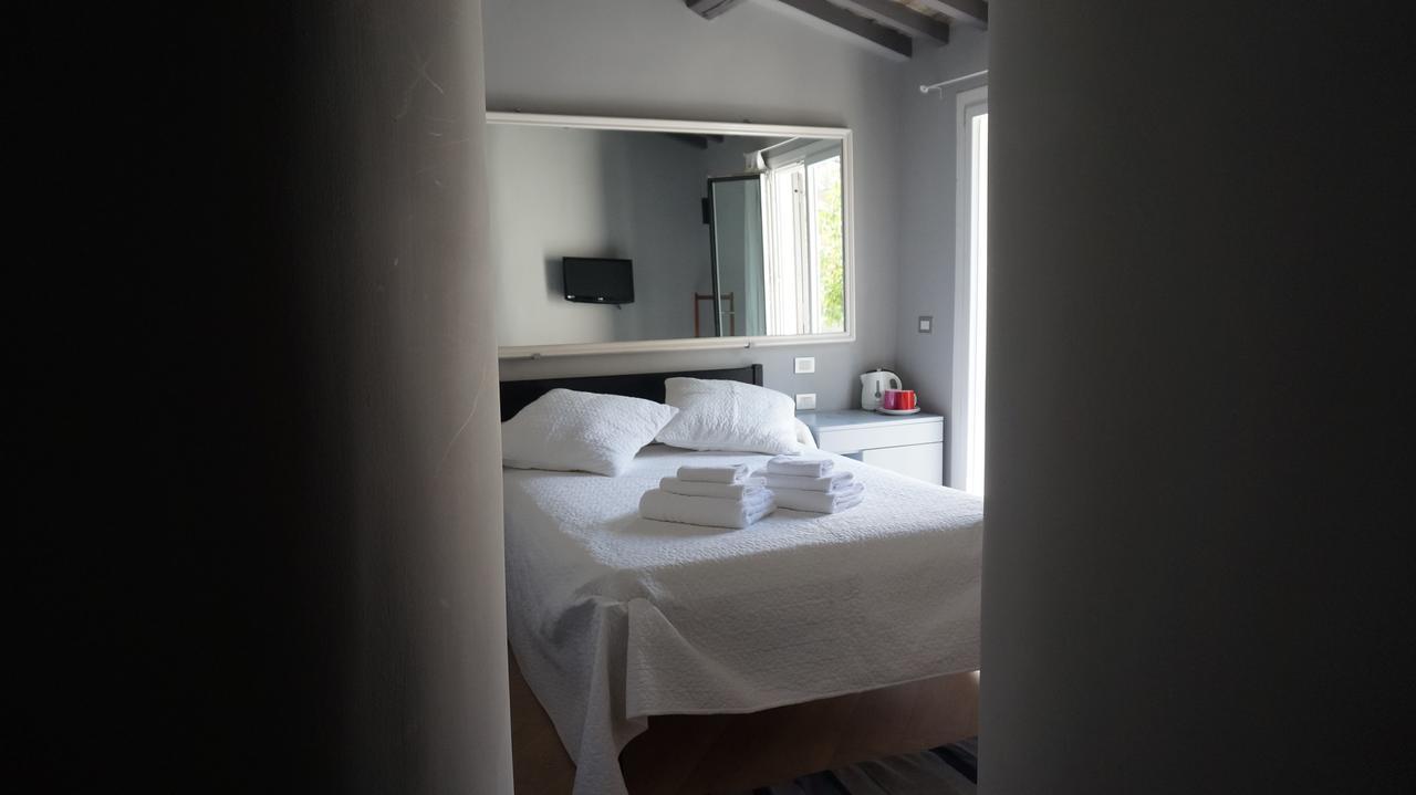 ローマ ブオナノッテ コロッセオ Bed & Breakfast エクステリア 写真